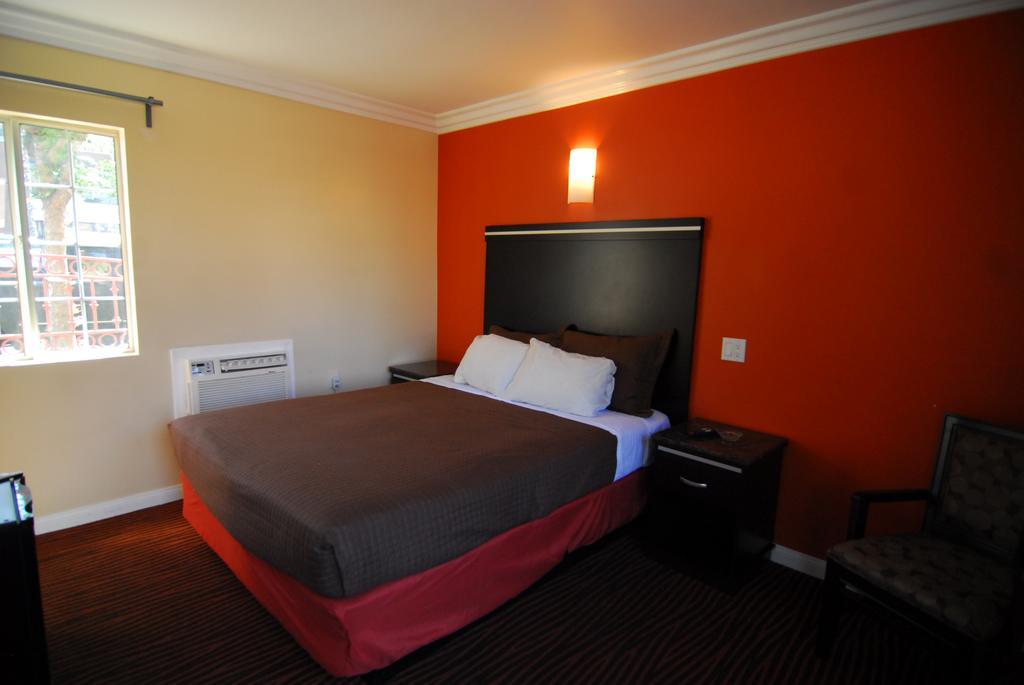 Studio City Inn - Near Universal Studios Hollywood Λος Άντζελες Δωμάτιο φωτογραφία